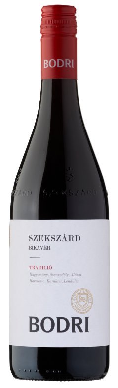 Botella de BODRI Szekszárdi Bikavér, vino tinto de Szekszárd, Hungría